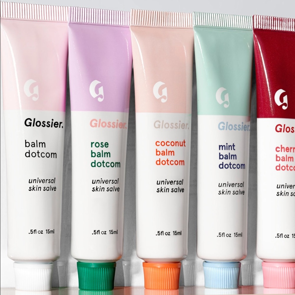 Glossier balm dotcom iso!